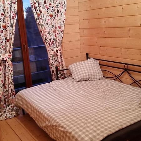 Au Chalet Bed & Breakfast Maubray Eksteriør bilde