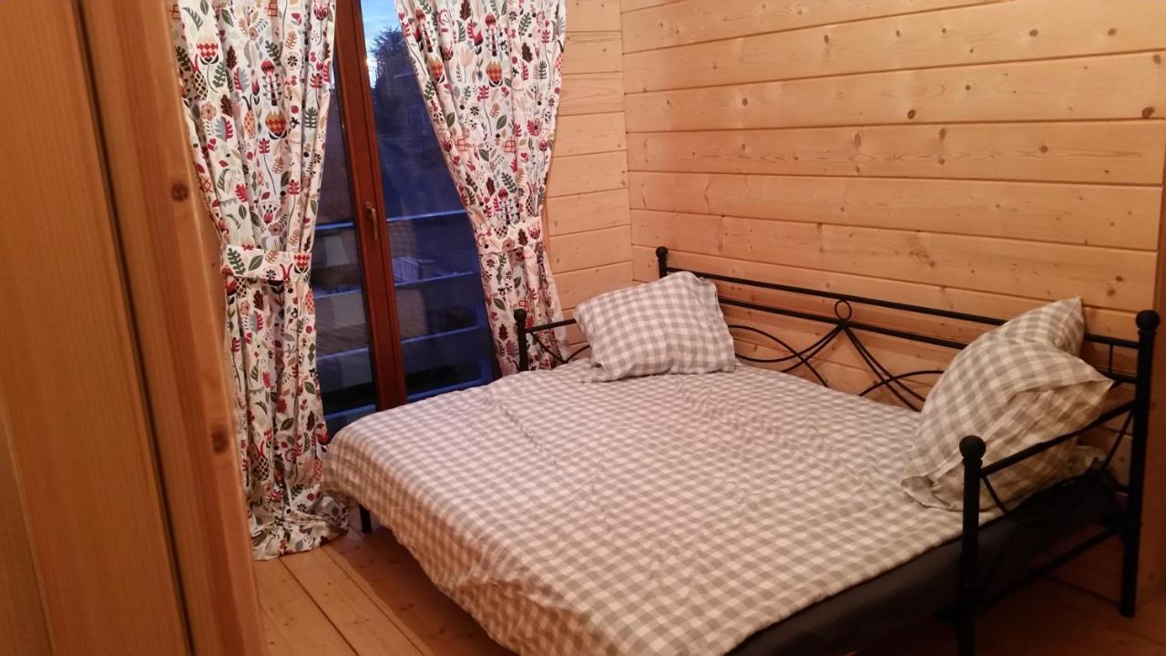 Au Chalet Bed & Breakfast Maubray Eksteriør bilde